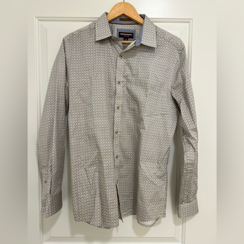 Johnston & Murphy size Medium